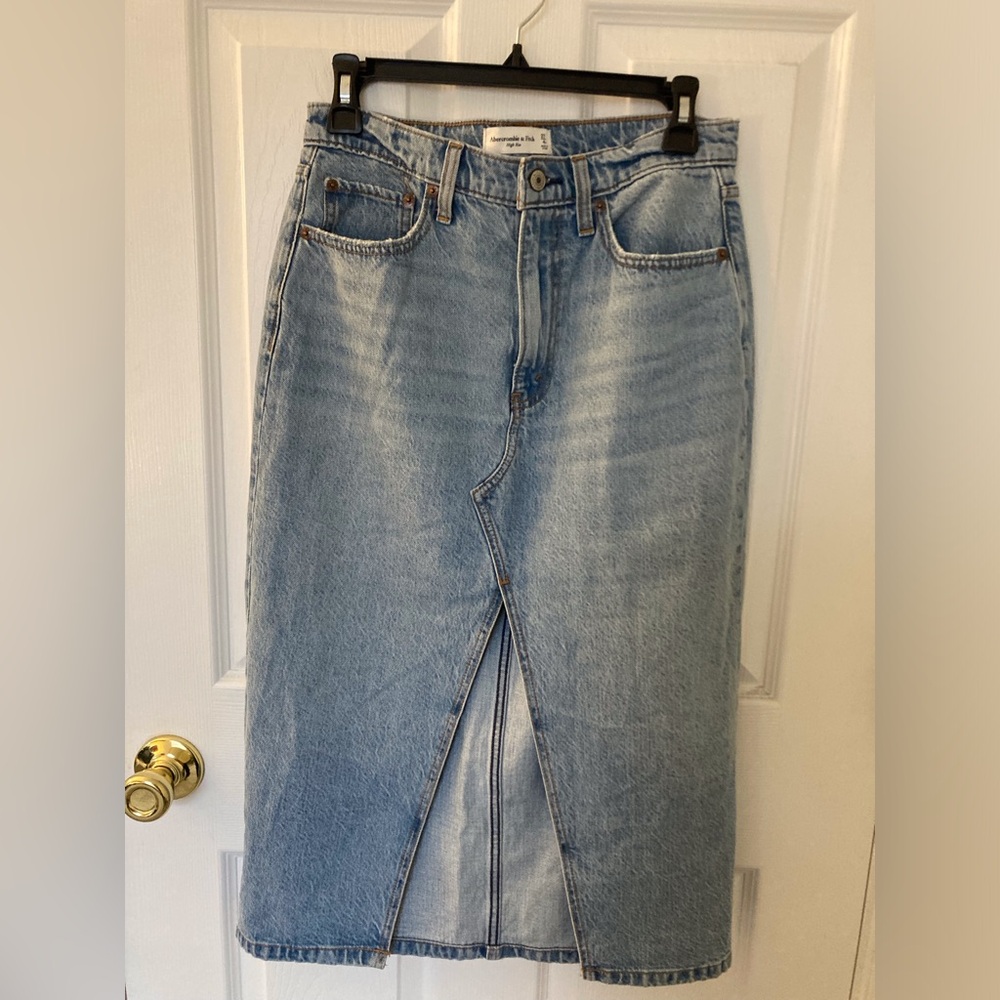 Abercrombie & Finch Denim Flirty Front Slit Midi Pencil Skirt Faded WM SZ 27/4P